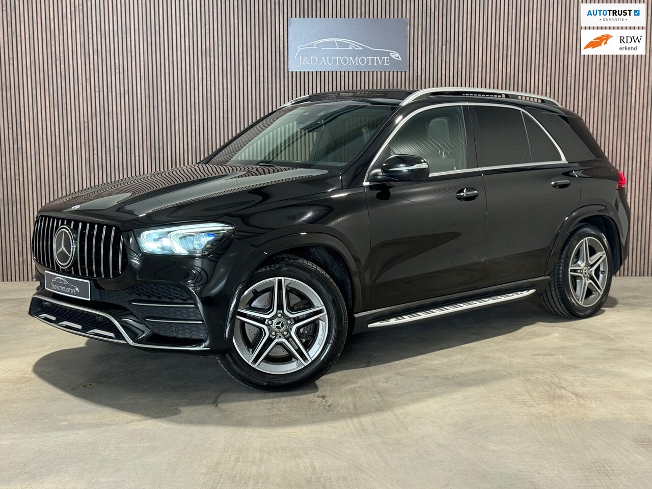 Mercedes-Benz GLE-Klasse - 300 d 4MATIC AMG Line 2019 LED PANO CAMERA - AutoWereld.nl