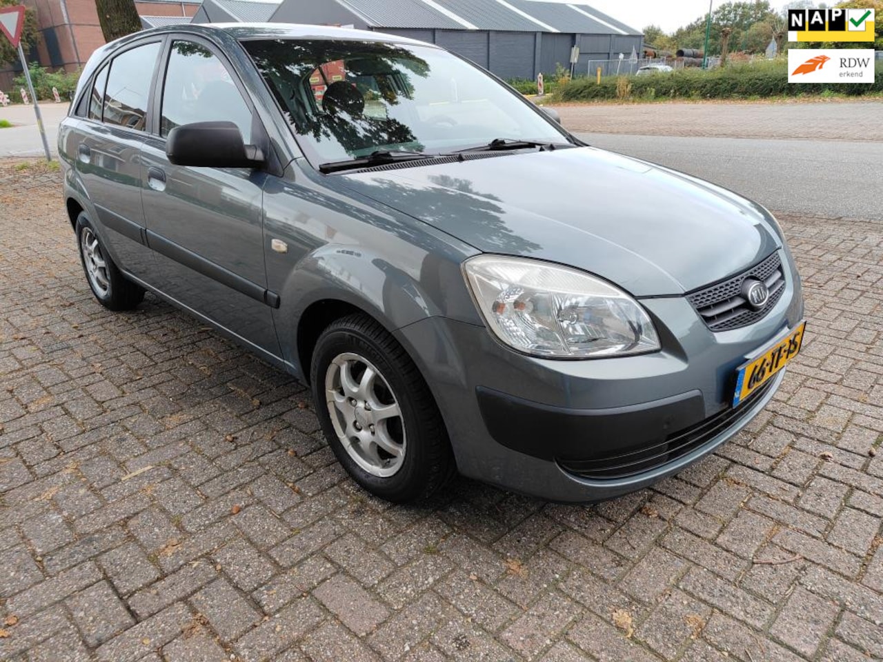 Kia Rio - 1.4 L 1.4 L ( Apk is geldig tot 16-09-2025 ) - AutoWereld.nl