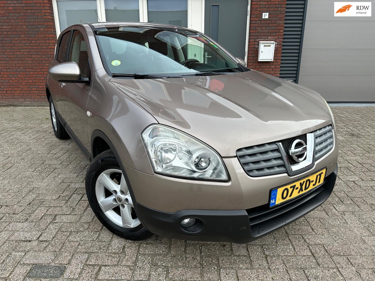 Nissan Qashqai - 2.0 Tekna / Clima / PDC / 100% OH / NAP - AutoWereld.nl