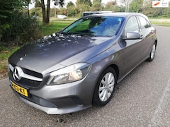 Mercedes-Benz A-klasse - 180 d BlueEFFICIENCY Business ziet er uit als nieuw