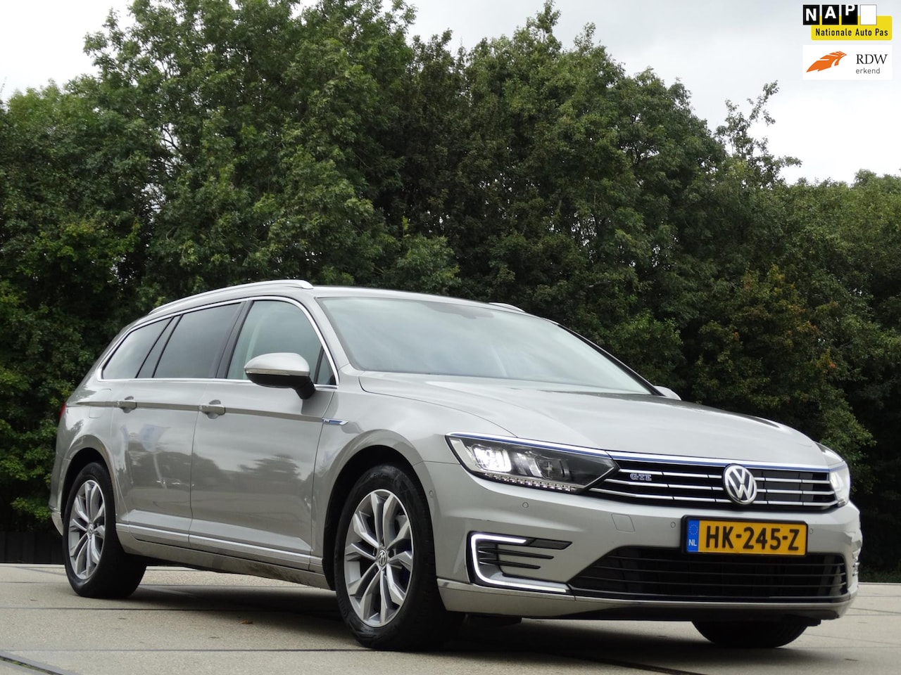 Volkswagen Passat Variant - 1.4 TSI GTE Highline - ORGINEEL NEDERLANDS - NAVIGATIE - KEYLESS - CLIMATE / CRUISE - STOE - AutoWereld.nl