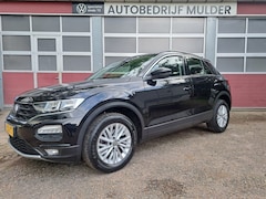 Volkswagen T-Roc - 1.0 TSI 116 Pk Style Nav. Apple Carplay Pdc 6 Bak