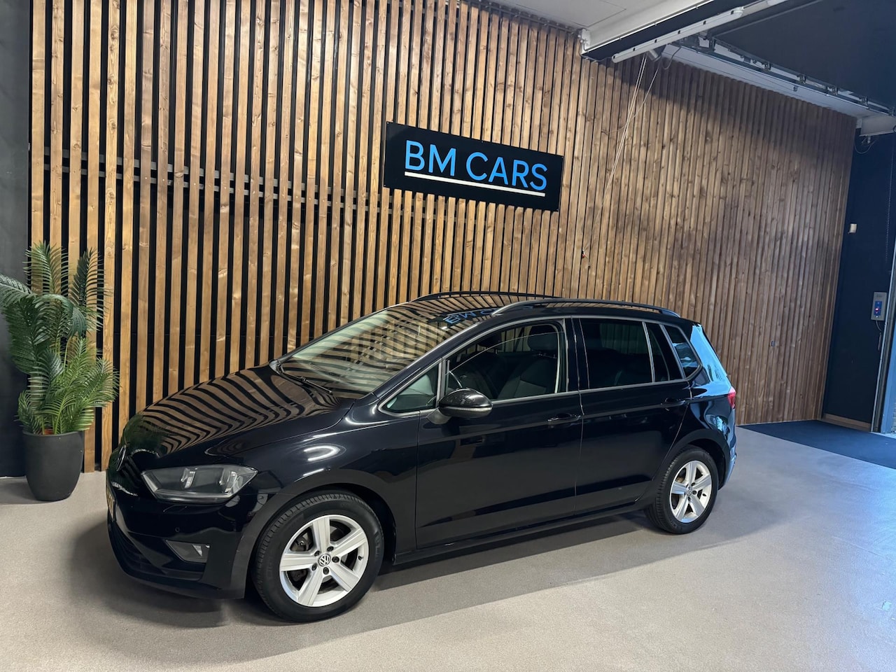 Volkswagen Golf Sportsvan - 1.4 TSI Highline [bj 2014] AUT|Navi|2e eig - AutoWereld.nl