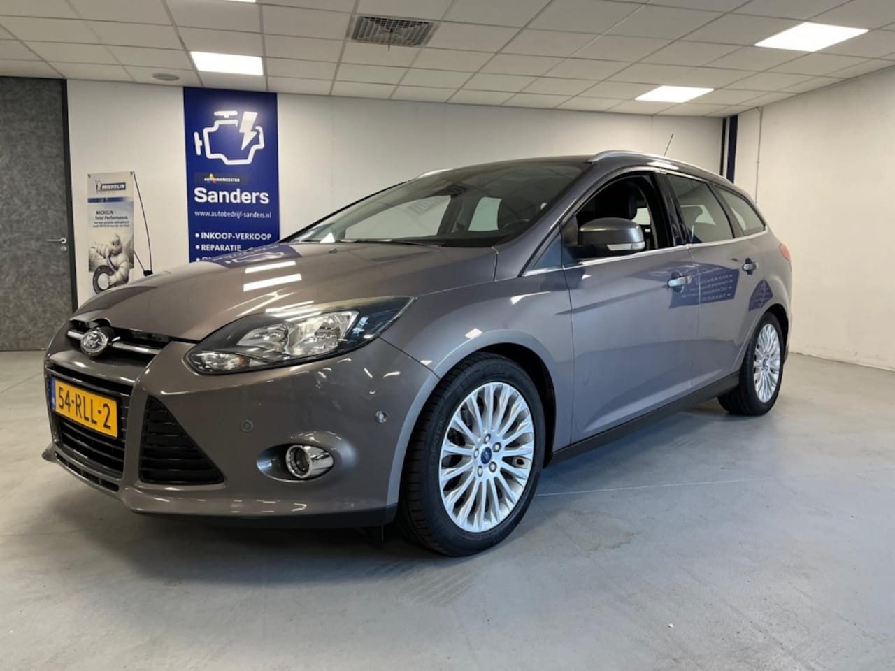 Ford Focus Wagon - 1.6 EcoB. Titanium - AutoWereld.nl