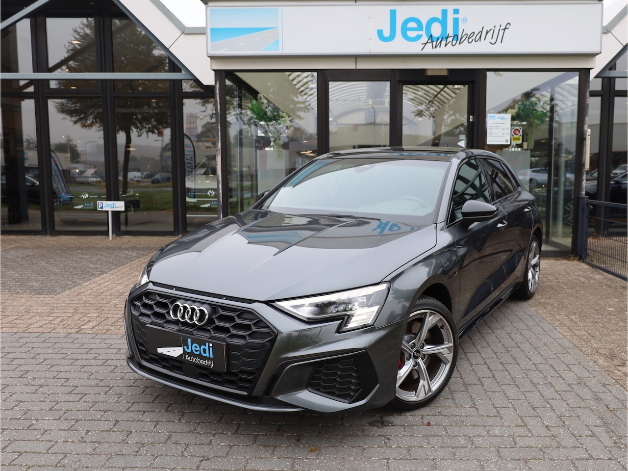 Audi A3 Sportback - S edition Competition 45 TFSI e 180kw/245pk S-tronic 6 - AutoWereld.nl