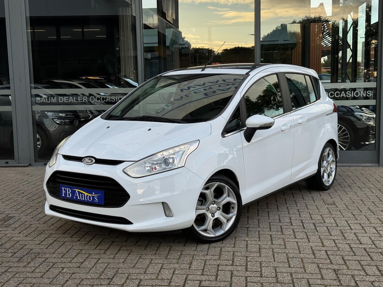 Ford B-Max - 1.0 EcoBoost Titanium Airco Navi Pano-dak Lmv Cruise - AutoWereld.nl