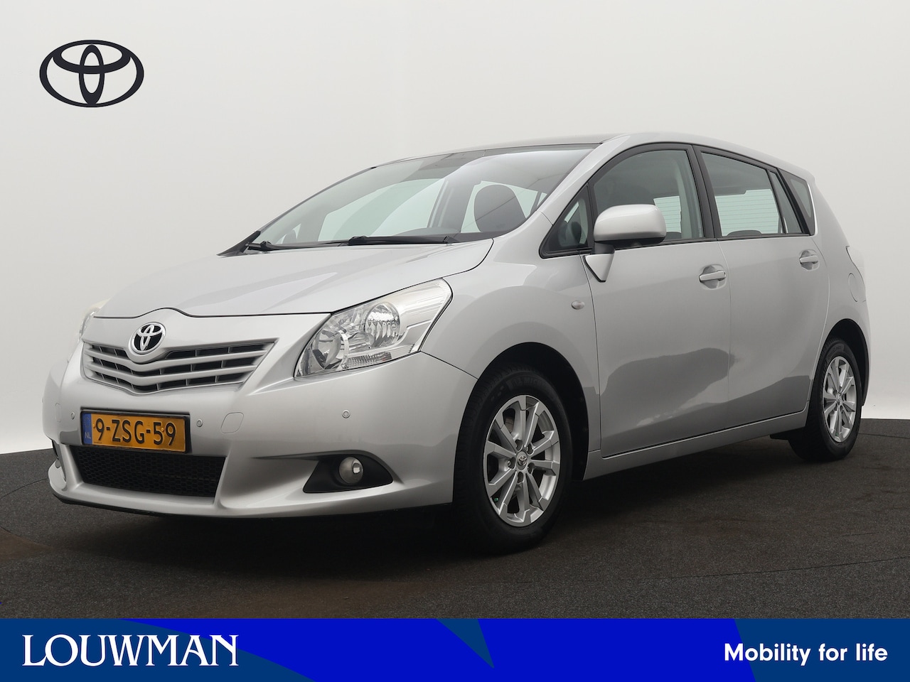 Toyota Verso - 1.8 VVT-i Business Limited | Panoramadak | Trekhaak | Automaat | Lage km stand | - AutoWereld.nl