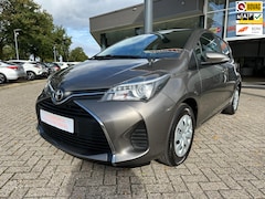 Toyota Yaris - 1.0 VVT-i Business Plus, Navi, Camera, Etc