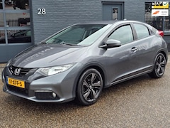 Honda Civic - 1.8 Sport NED AUTO navigatie camera 141 pk 5 deurs