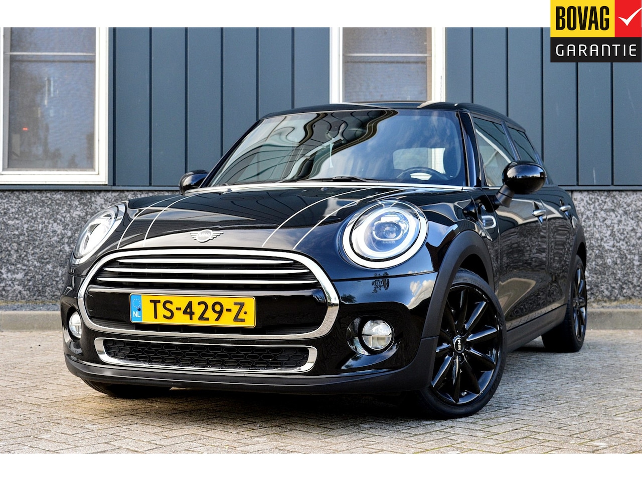 MINI Cooper - Mini 1.5 Pepper Rijklaarprijs-Garantie Navigatie Airco Led Sport Interieur - AutoWereld.nl