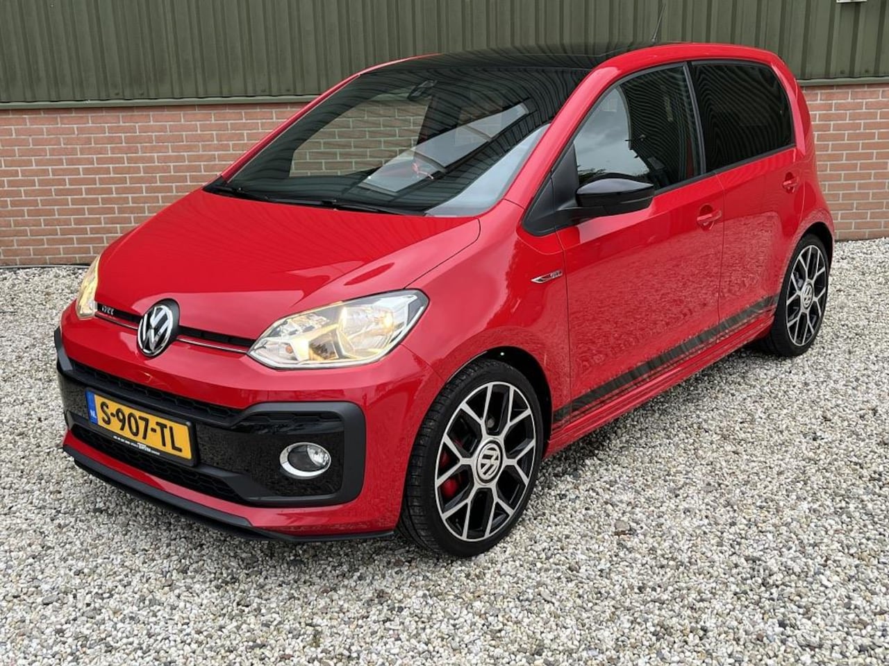 Volkswagen Up! - 1.0 TSI GTI- Panorama-Camera-Clima - AutoWereld.nl