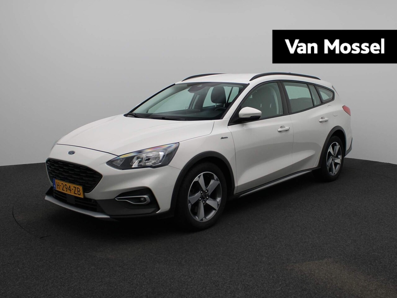 Ford Focus Wagon - 1.5 EcoBoost Active Business Aut.| Navigatie | Airco | PDC | LMV | Lane Assist | Apple Car - AutoWereld.nl