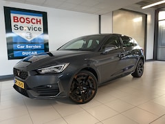 CUPRA Leon - 1.4 e-Hybrid VZ performance Panoramdak / Stuurverwarming /stoelverwarming / sfeerverlichti