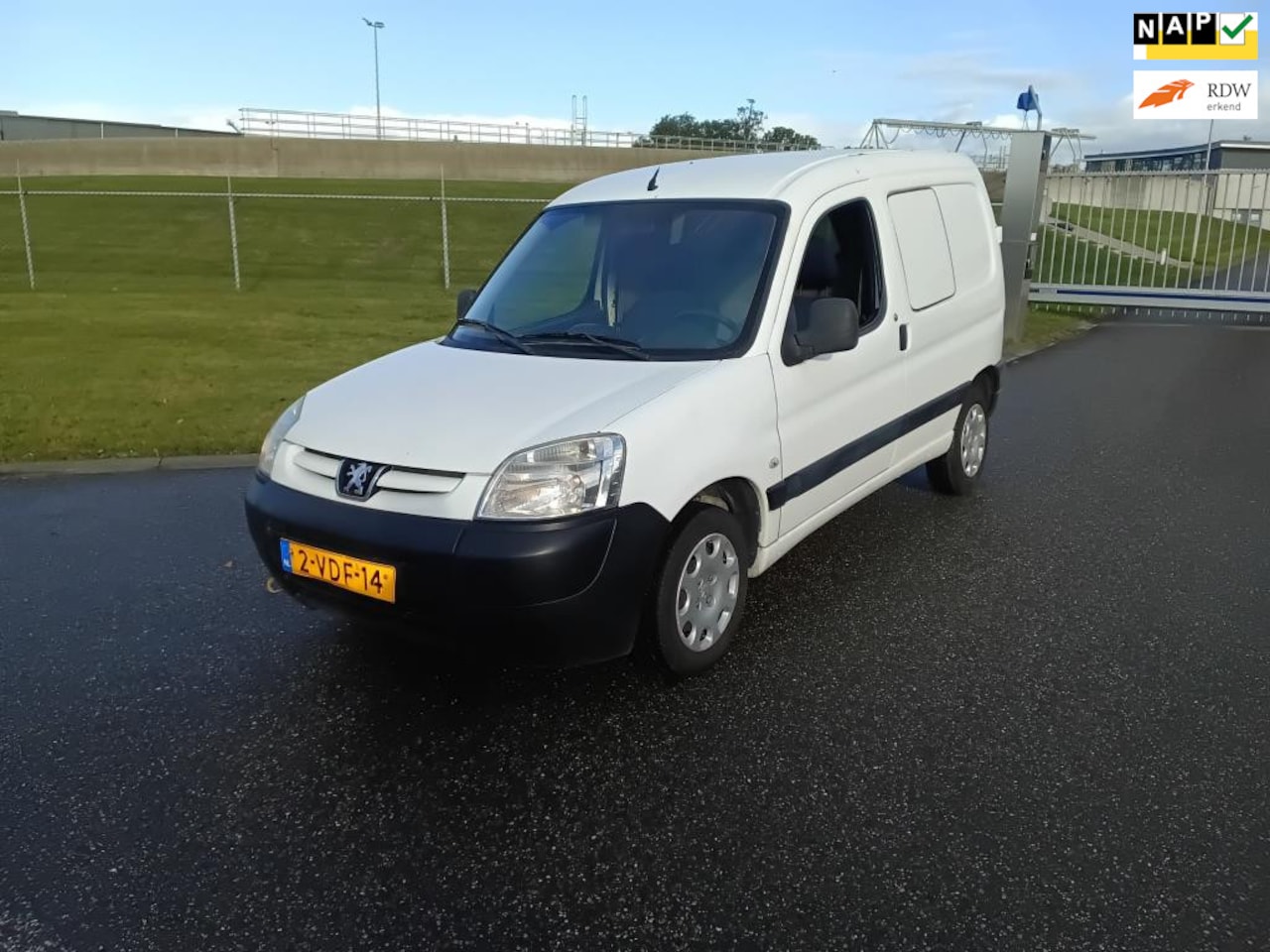 Peugeot Partner - 170C 1.6 HDI 170C 1.6 HDI NIEUWE APK, DISTRIBUTIE, AIRCO - AutoWereld.nl