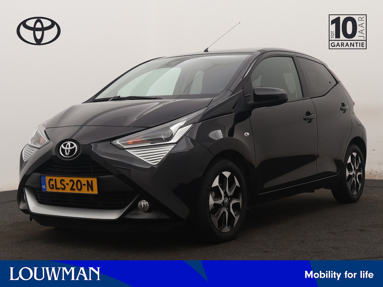 Toyota Aygo - 1.0 X-cite Limited | Safety Sense | Parkeersensoren | Climate Control | Camera | Apple Car - AutoWereld.nl