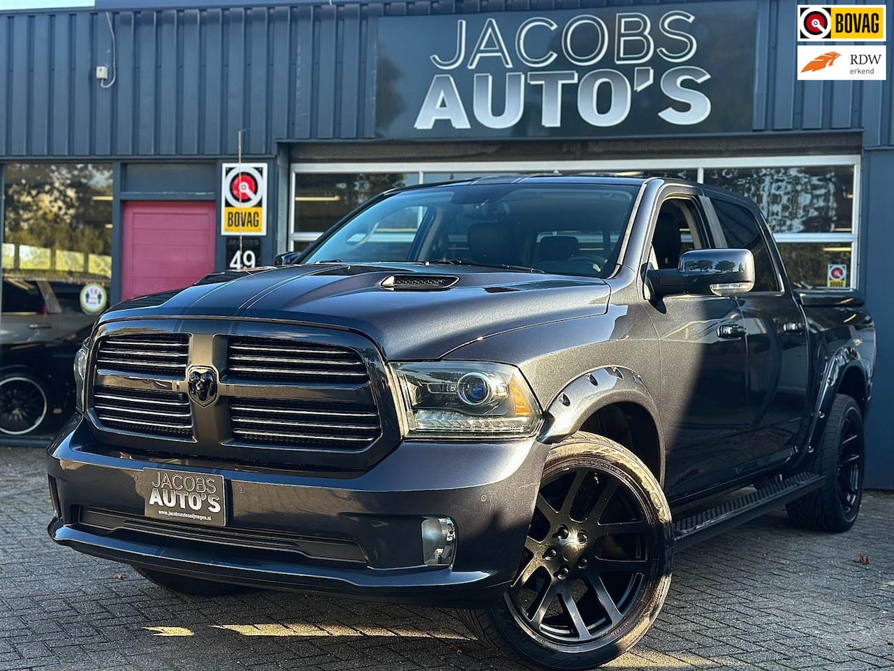 Dodge Ram 1500 - 5.7 V8 CrewCab 6'4 Sport - AutoWereld.nl