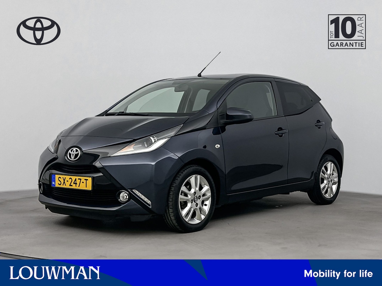 Toyota Aygo - 1.0 VVT-i x-joy 1.0 VVT-i x-joy - AutoWereld.nl