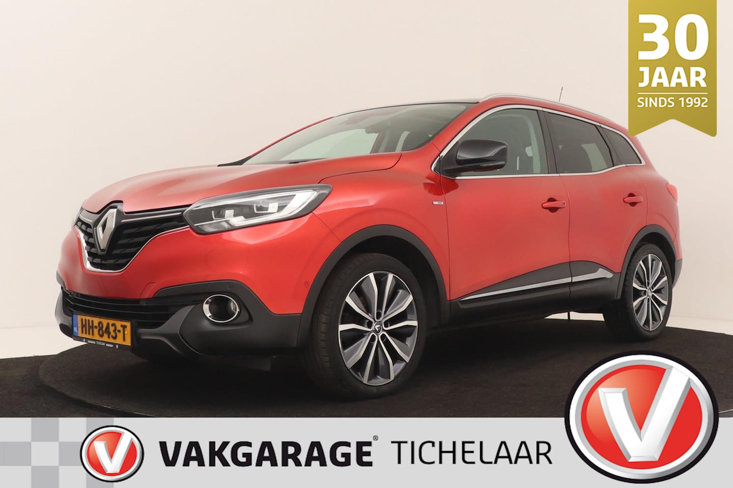 Renault Kadjar - 1.2 TCe Bose | Uitklapbare Trekhaak | Panoramadak | Keyless | Camera | - AutoWereld.nl