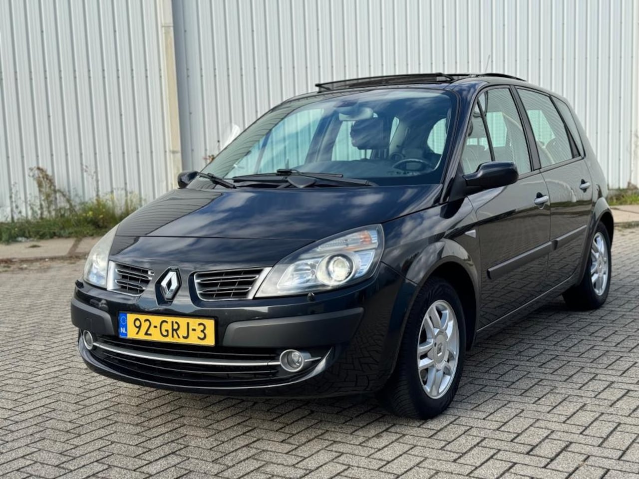 Renault Scénic - 2.0-16V Tech Line Lpg G3 Automaat Pano Navi Clima - AutoWereld.nl