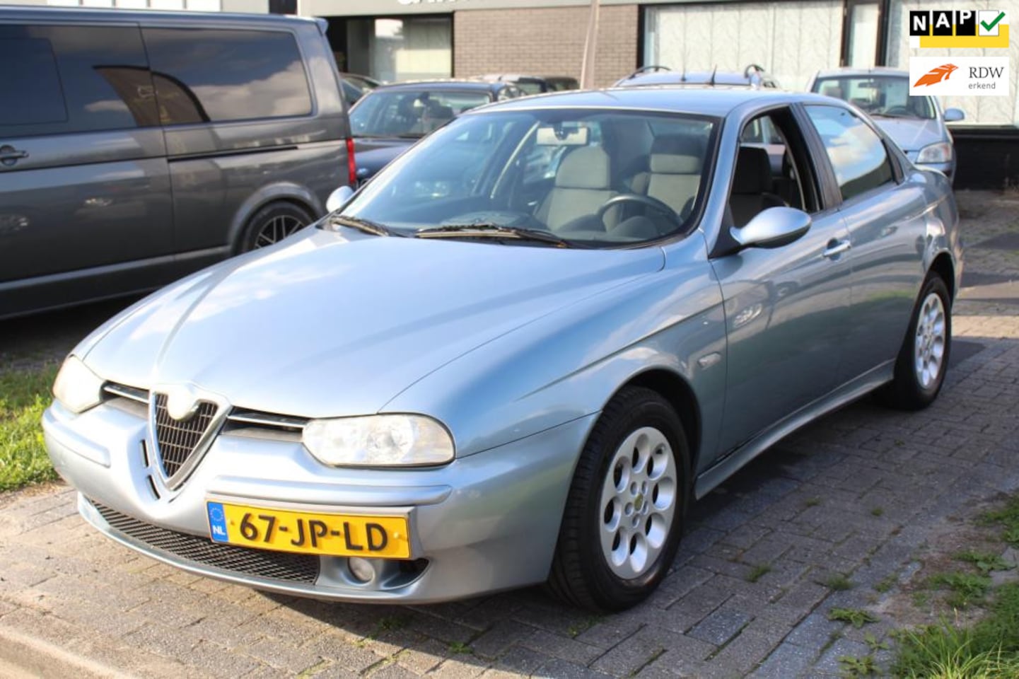 Alfa Romeo 156 - 2.0 JTS Veloce Distinctive APK Okt 2025! Bose Climate Cruise LMV Zeer Zeldzaam NAP - AutoWereld.nl