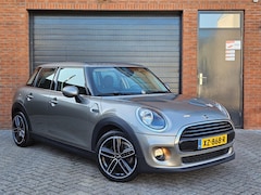 MINI Cooper - 1.5 Business Edition 17" Navi Carplay Cruise