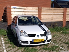 Renault Clio - 1.2-16V Authentique APK goedgekeurd tot 18 juni 2025, nette interieur, rookvrij, goed rijdende, zuinige auto