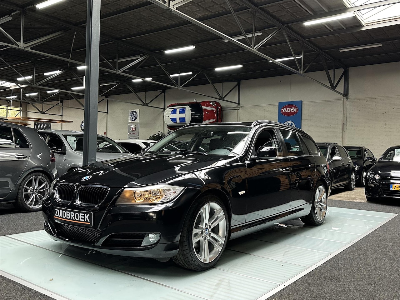 BMW 3-serie Touring - 318i LCI Clima Airco NW Ketting Stuurbed. Stoelverwarm. Bleutooth - AutoWereld.nl