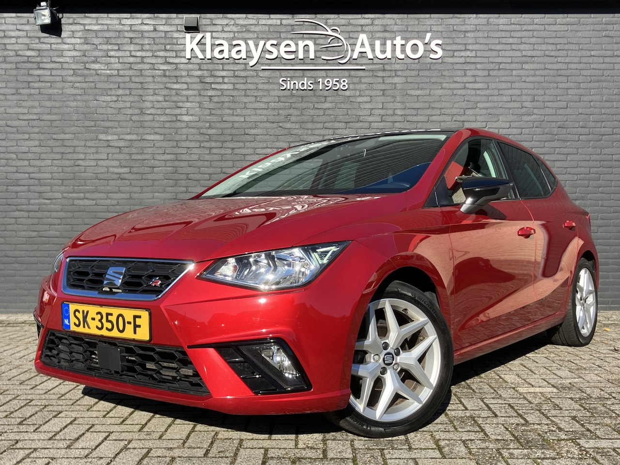 Seat Ibiza - 1.0 TSI FR Sport | 1e eigenaar | panoramadak | adaptieve cruise | bluetooth | sportstoelen - AutoWereld.nl