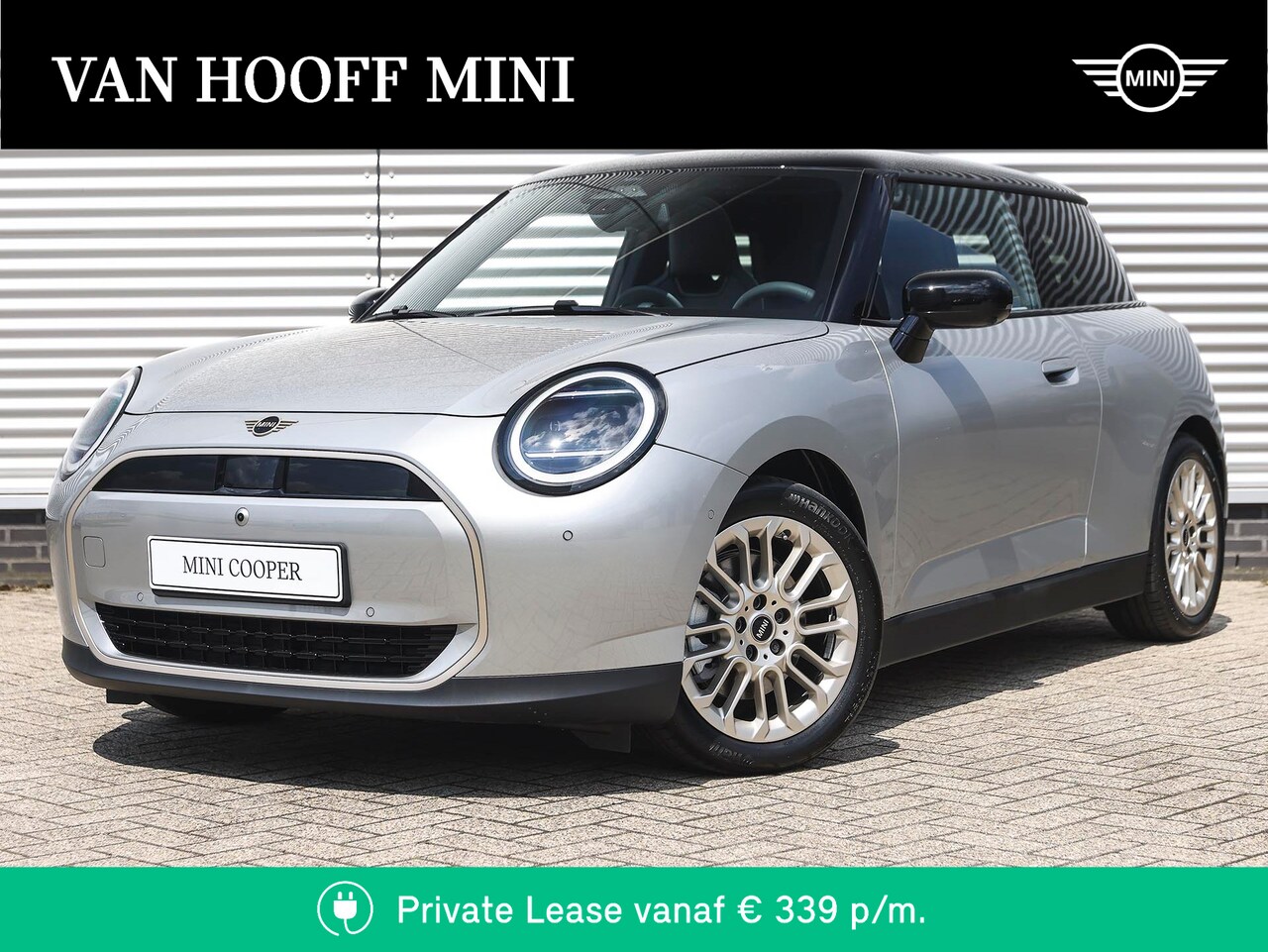 MINI Cooper - Hatchback E / Favoured Trim / Pakket L / 17 inch U-Spoke vibrant silver - AutoWereld.nl