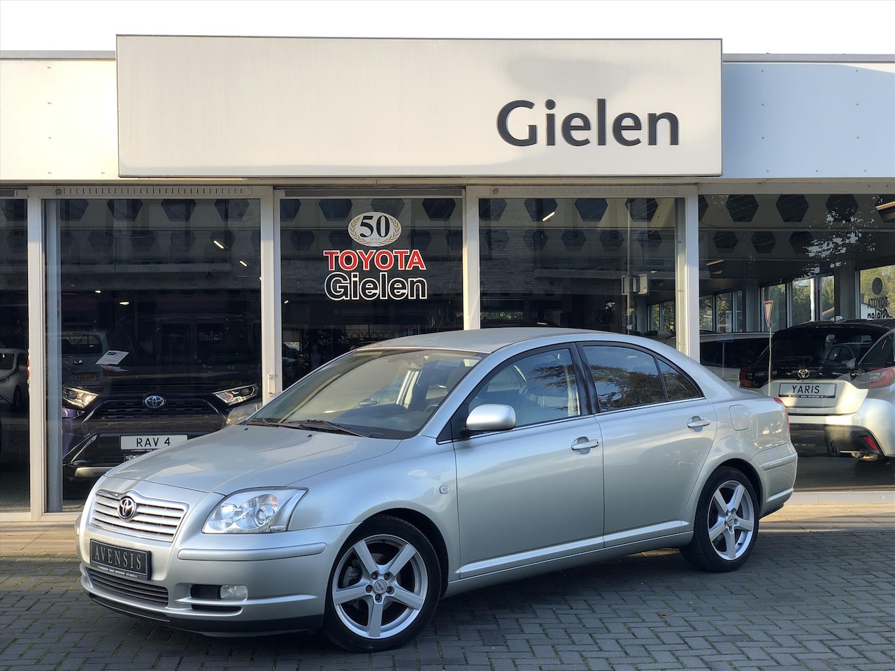 Toyota Avensis - 1.8 LINEA Sol | 1e eigenaar, Climate Control, Trekhaak, Zeer netjes, Dealeronderhouden - AutoWereld.nl