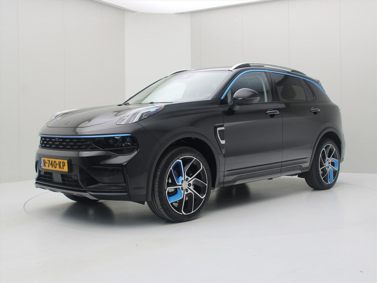 Lynk & Co 01 - 1.5 Plug-In Hybrid 262pk Automaat *NL* [ TREKHAAK+360°+PANO+ACC+LED+CARPLAY+VIRTUAL+BLIS ] - AutoWereld.nl