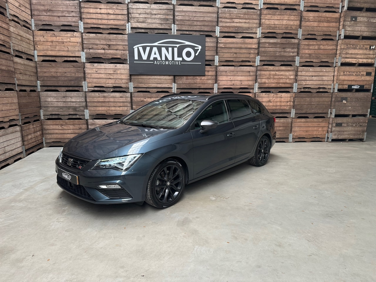 Seat Leon ST - 1.5 TSI FR Ultimate Edition Black Pano Camera LED Navi Cruise LM - AutoWereld.nl