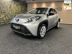 Toyota Aygo X - 1.0 VVT-i MT play-Cruise-Camera-Fabrieksgaranti-Nap-Carplay-Bluetooth