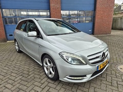 Mercedes-Benz B-klasse - 180 Automaat Ambition