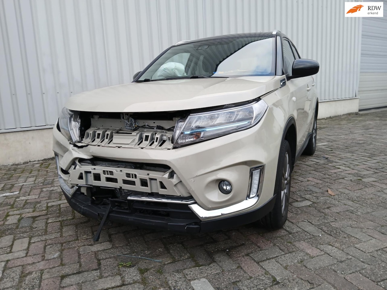 Suzuki Vitara - 1.4 Boosterjet Select Smart Hybrid - Airco - Navi - Export - Schade - AutoWereld.nl