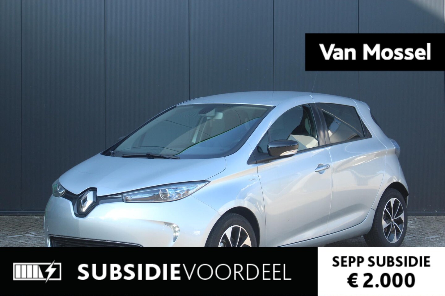 Renault Zoe - R110 Iconic 41 kWh (ex Accu) | Navigatie | Climate Control | Lederenbekleding & Stoelverwa - AutoWereld.nl