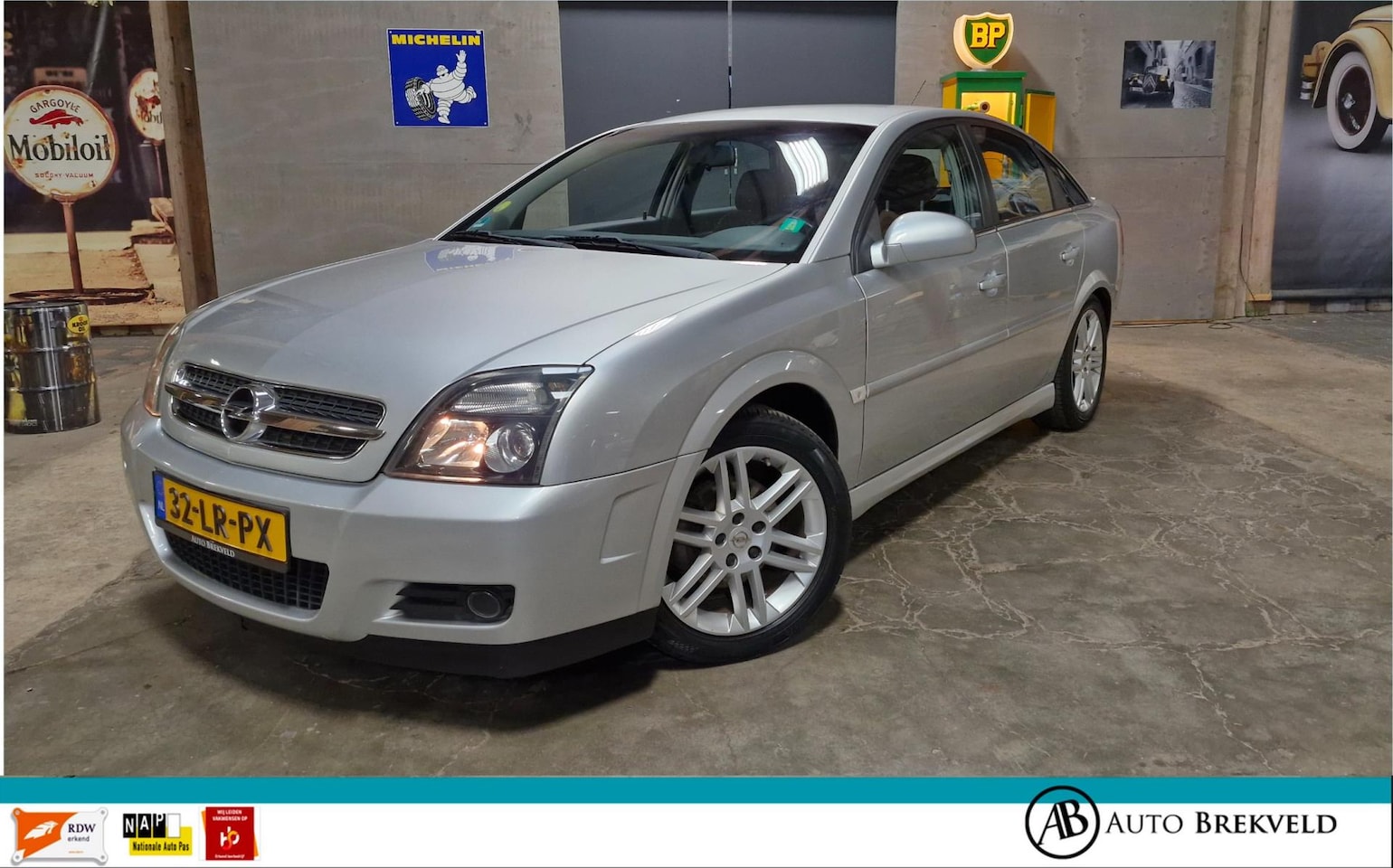 Opel Vectra GTS - 2.2-16V Elegance 147PK | Clima | Half leer | LMV | NAP - AutoWereld.nl