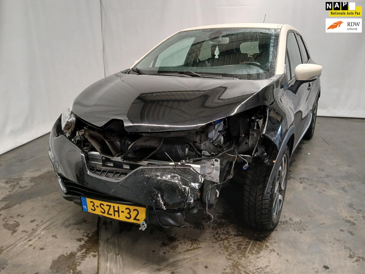 Renault Captur - 0.9 TCe Dynamique - Airco - Navi - Export - Schade - AutoWereld.nl