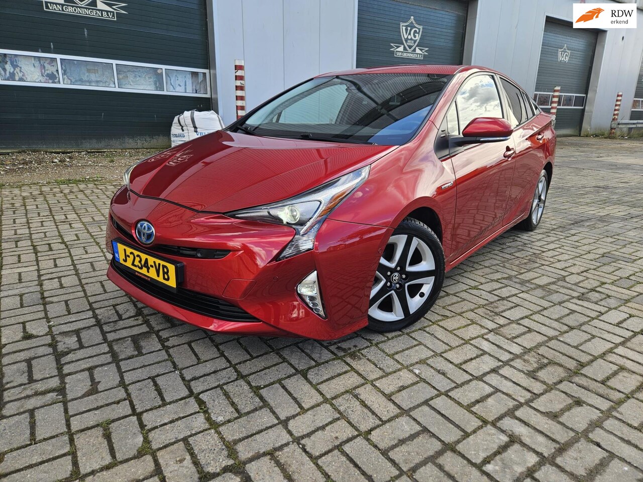 Toyota Prius - GARANTIE 1.8 Business Plus Vol Optie Dealer onderhouden - AutoWereld.nl