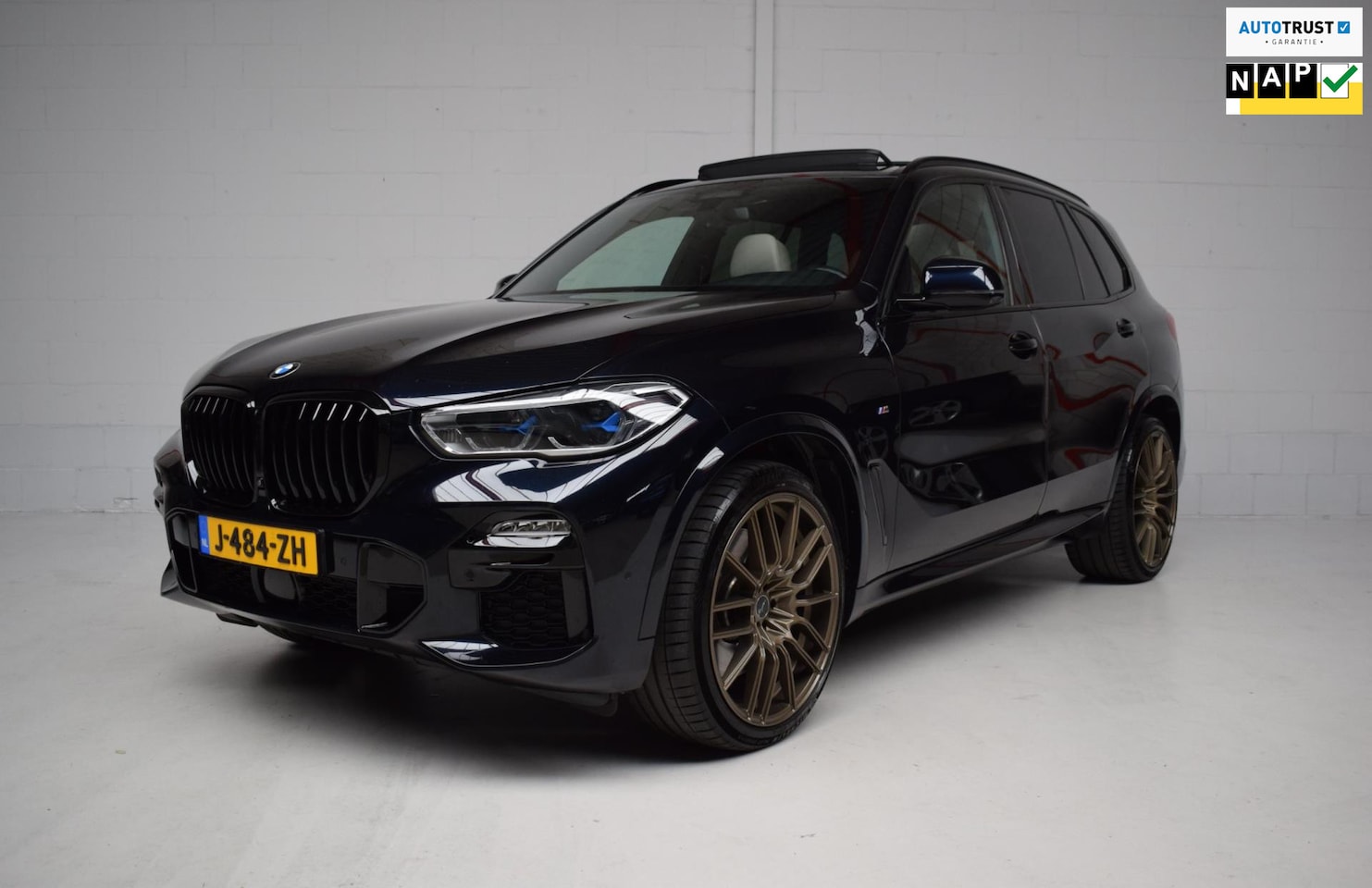 BMW X5 - M50i 530PK AUT8 M-SPORT PANORAMADAK / 360 CAMERA / BREYTON 22INCH / SPORTUITLAAT / EVENTUR - AutoWereld.nl