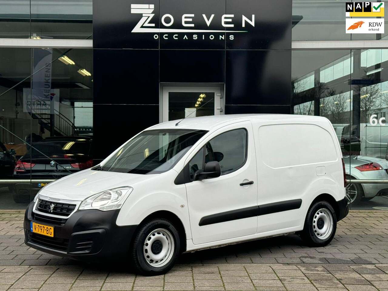 Peugeot Partner - 120 1.6 BlueHDi 75 L1 XR 120 1.6 BlueHDi 75 L1 XR - AutoWereld.nl