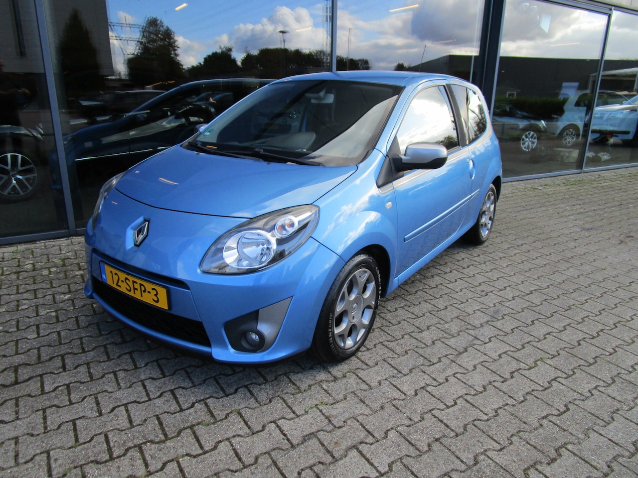 Renault Twingo - 1.2-16V Night & Day - AutoWereld.nl