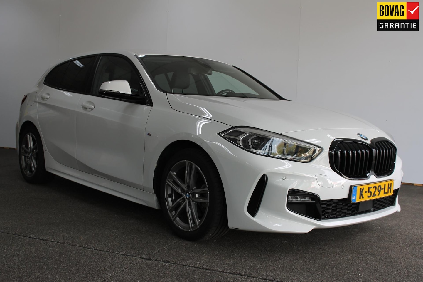 BMW 1-serie - 118i Executive Edition|rijklaar prijs|M-sport - AutoWereld.nl