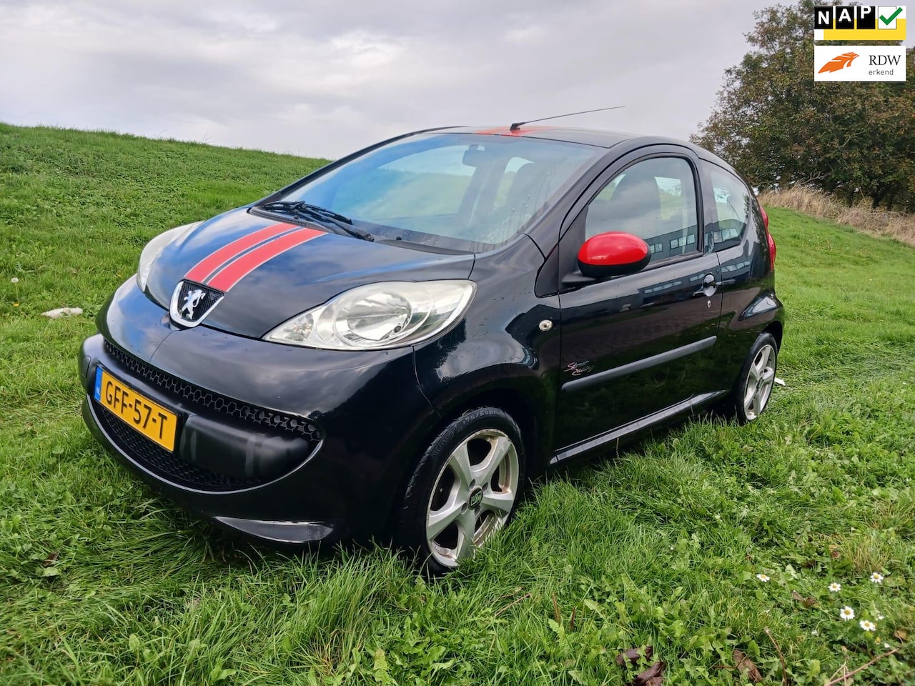 Peugeot 107 - 1.0i 12V XR Airco Street Racing 87.870 km Toerenteller Aux APK 06-2025 LM Velgen Dubbele U - AutoWereld.nl