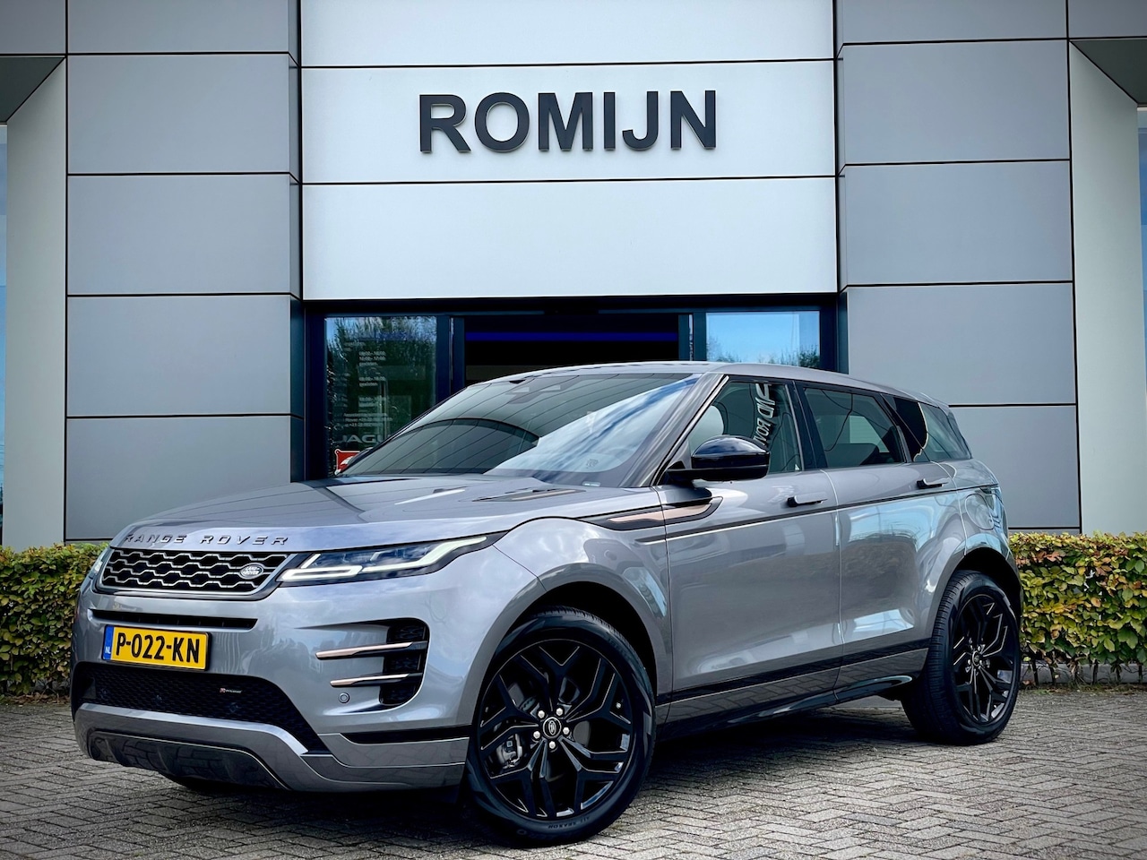 Land Rover Range Rover Evoque - 1.5 P300e AWD R-Dynamic SE 1.5 P300e AWD R-Dynamic SE PANORAMADAK - AutoWereld.nl