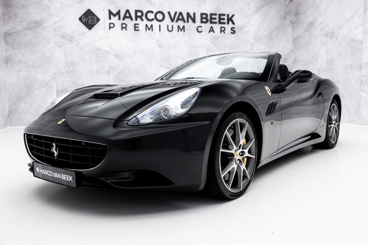 Ferrari California - 4.3 V8 | NL Auto | Gedocumenteerd | Carbon | Sportstoel - AutoWereld.nl