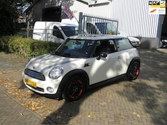 MINI One - 1.4 Pepper 178 d km nap airco apk