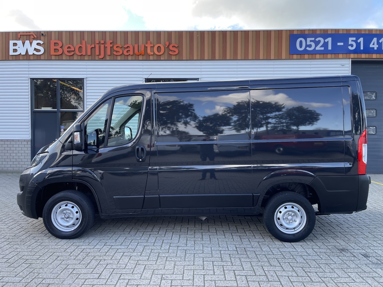 Peugeot Boxer - 330 2.0 BlueHDI 130pk L1H1 Premium Pack / vaste prijs rijklaar € 12.950 ex btw / euro 6 di - AutoWereld.nl