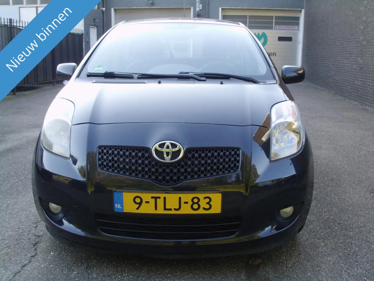 Toyota Yaris - TOYOTA 1.3 met airco 5 deurs - AutoWereld.nl