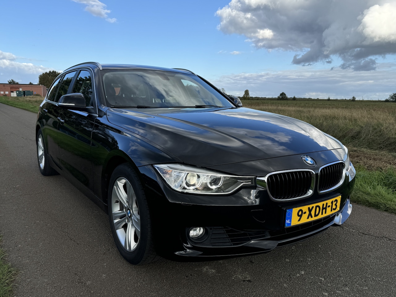 BMW 3-serie Touring - 320i High Executive NAVI/CRUISE/PDC/LEER - AutoWereld.nl